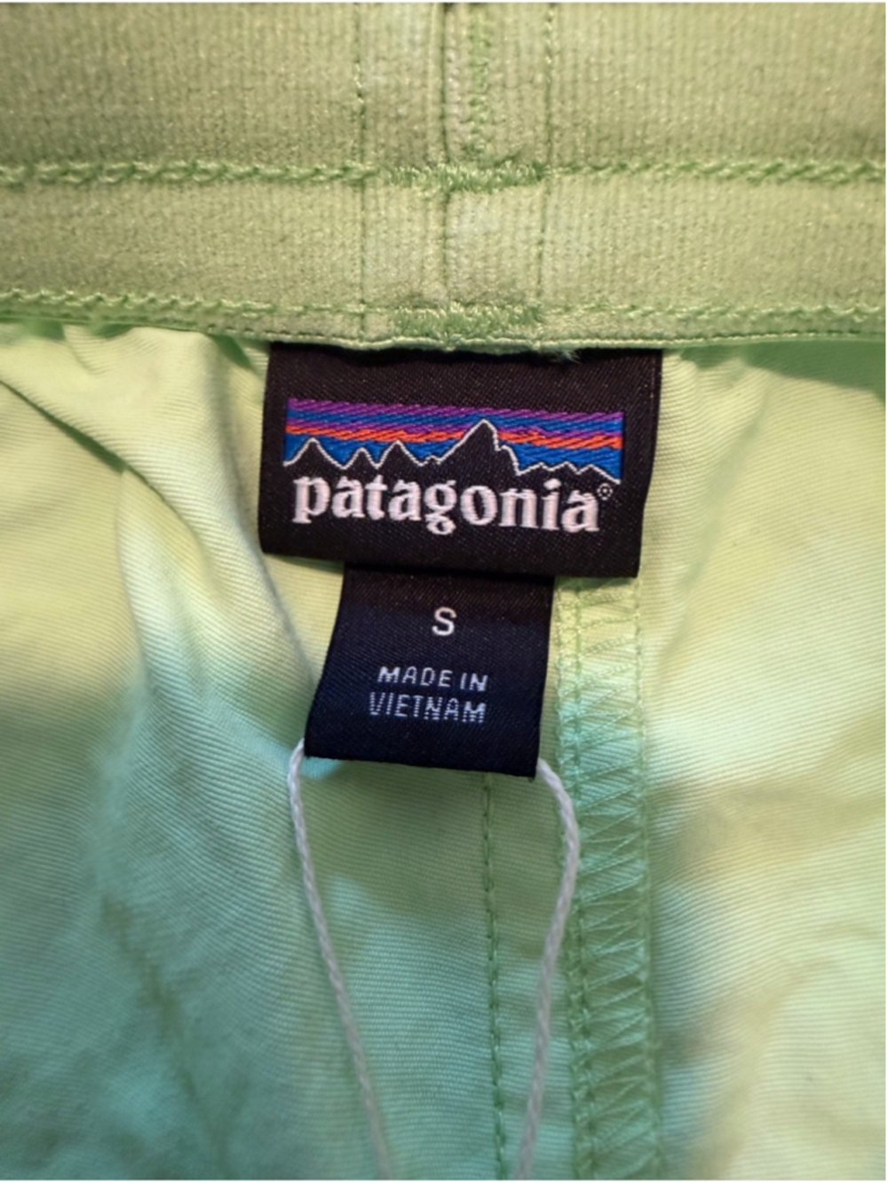 NEW Patagonia Baggies 5” Salamander Green Activewear Shorts running gym workout - Picture 4 of 10